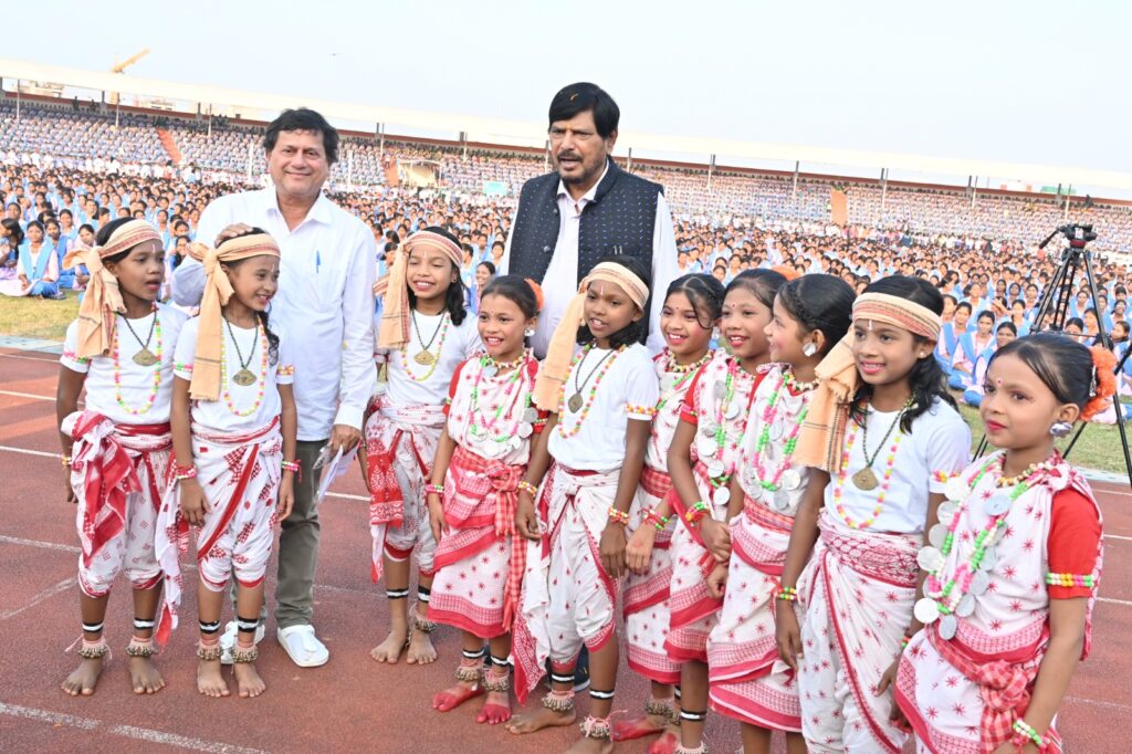Union Minister Ramdas Athawale Hails Achyuta Samanta’s Work for Tribal Empowerment during Visit to KIIT and KISS