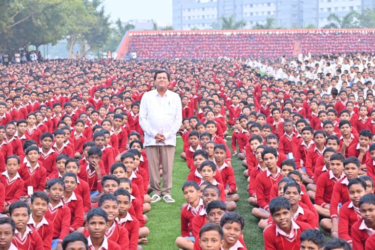 KISS Distributes Warm Clothes among 40,000 Students as Winter Sets In